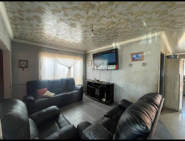 3 BEDROOM HOUSE FOR SALE IN DOORNKOP